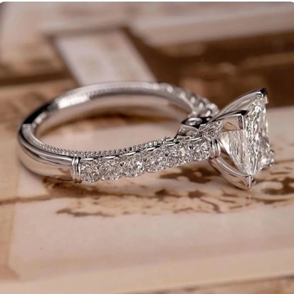 SOLD SOLD Stunning Engagement Ring S6 - Picture 3 of 5